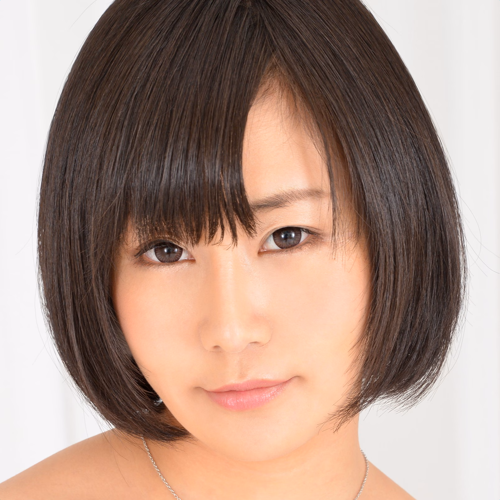 明里ともか